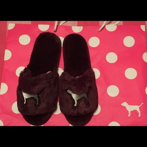 Sale🎉Victoria’s Secret Pink slippers - Picture 3 of 5